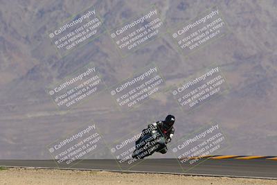 media/Oct-08-2022-SoCal Trackdays (Sat) [[1fc3beec89]]/Turn 10 (945am)/